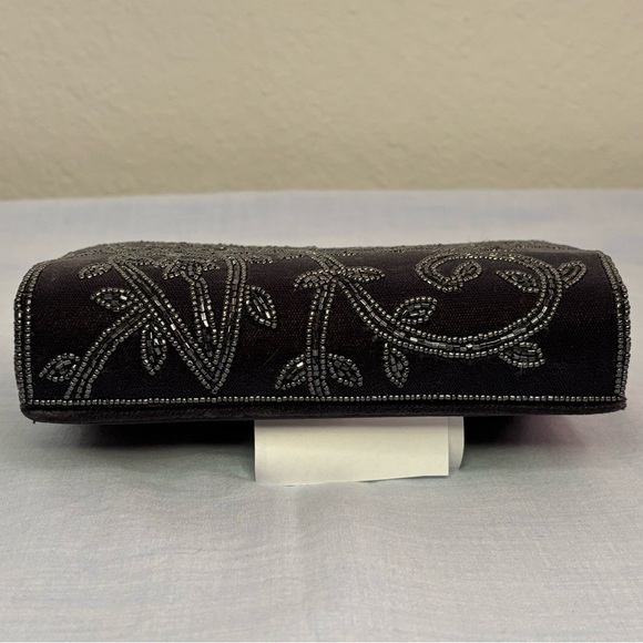 Vintage Black Pressed Velvet with Silver Floral Beading Clutch or Shoulder Bag - Picture 6 of 11